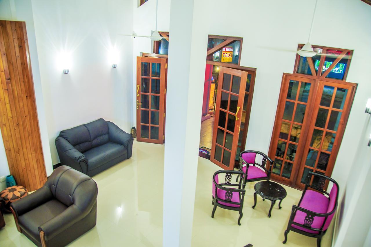 Ruki Sea Reach Hotel Kudapaduwa Ngoại thất bức ảnh